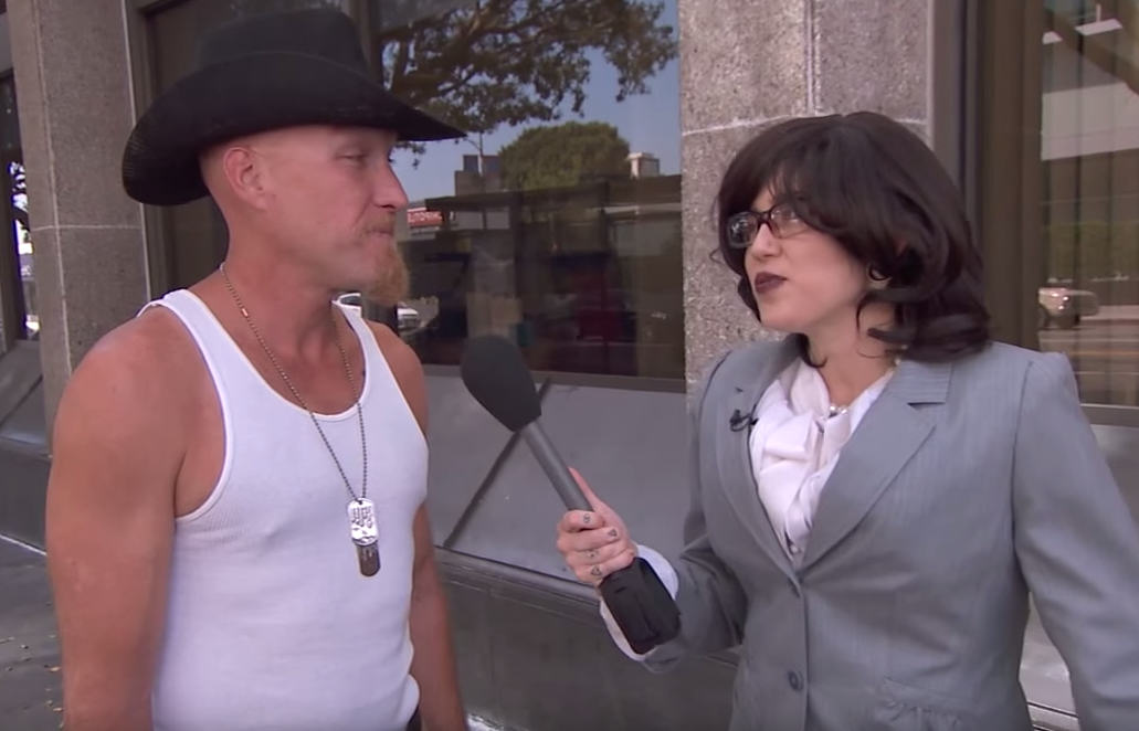 Hat eine Menge Selbstironie: Miley Cyrus als Undercover-Reporterin