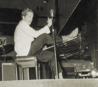 JLL-Phoenix-Live-1959-394x350