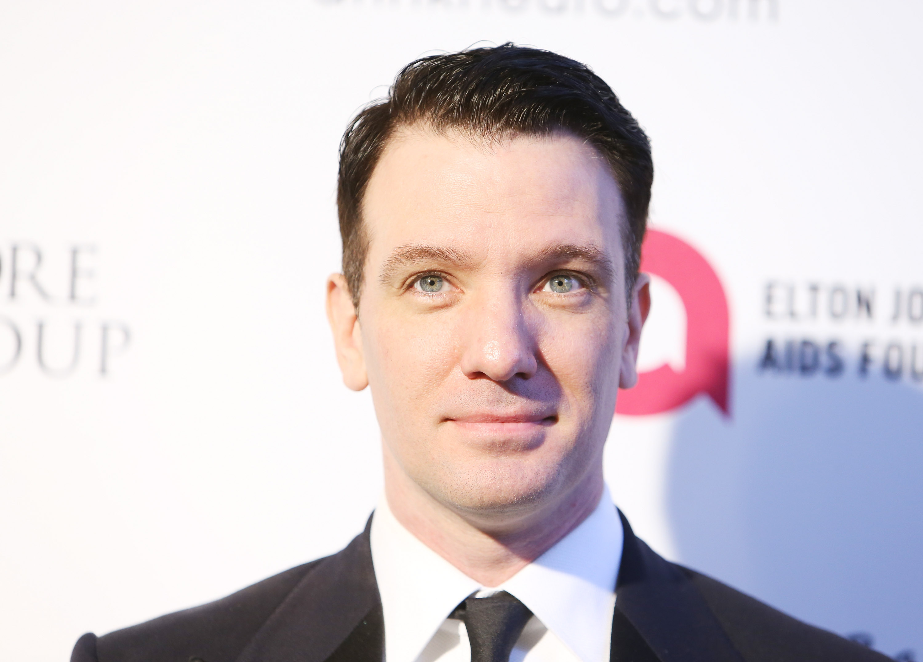 ...und feierte, bevor er sich einer weniger erfolreichen Solokarriere zuwandte, an der Seite von Justin Timberlake und Co. Riesenerfolge mit *NSYNC.