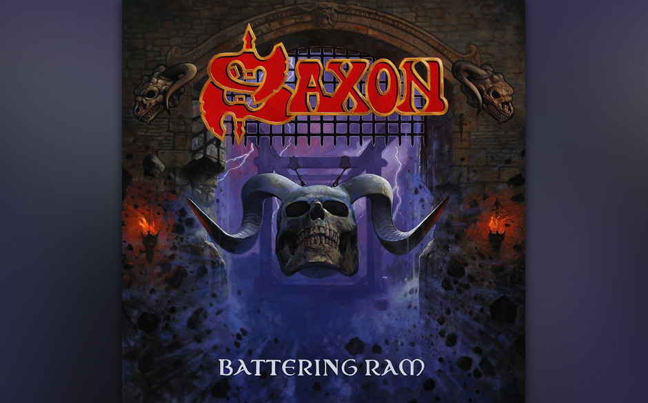„Battering Ram“ ist das 21. Studioalbum der Heavy-Metal-Band aus Großbritannien – irgendwo zwischen Weiterentwicklung und Bodenständigkeit. Wieviel von jeder Seite es sein darf, hängt dann doch eher an den Fans der Schwer-Metaller.