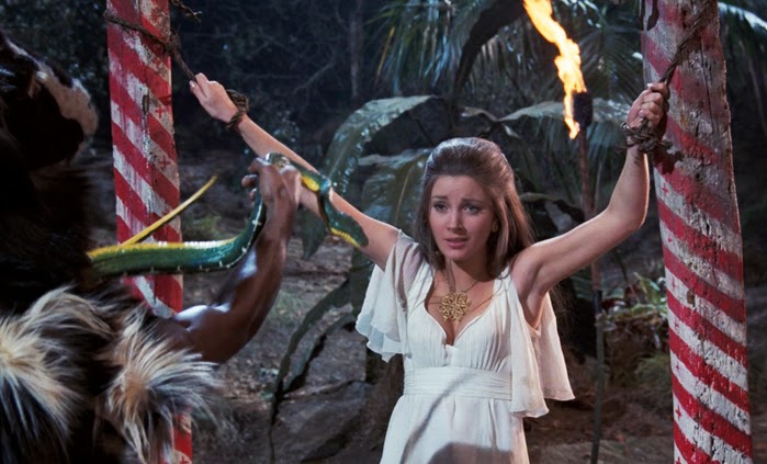Unserer Meinung nach eines der besten Bond-Girls: Solitaire (Jane Seymour)