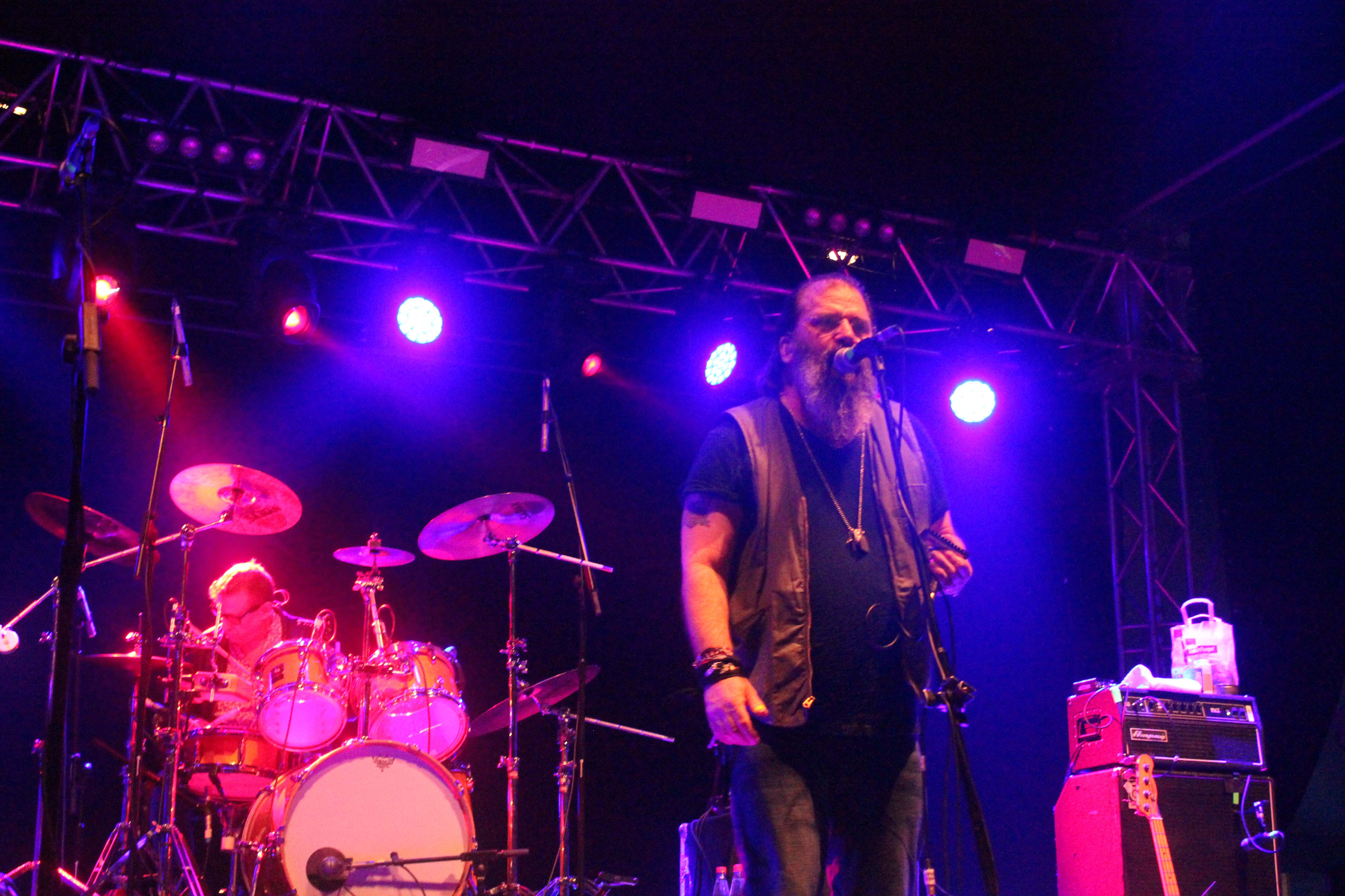 Steve Earle & The Dukes beim Rolling Stone Weekender 2015