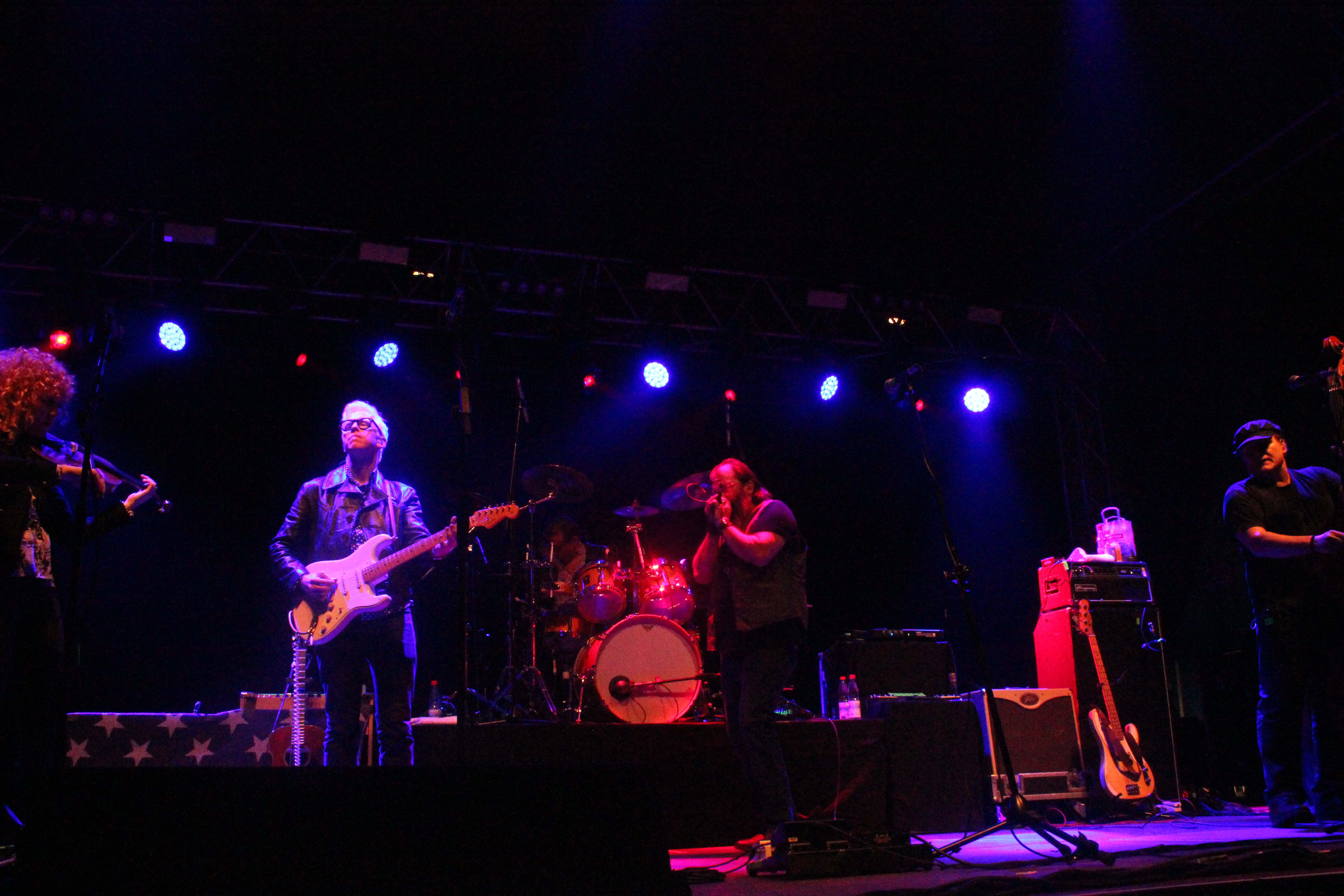 Steve Earle & The Dukes beim Rolling Stone Weekender 2015