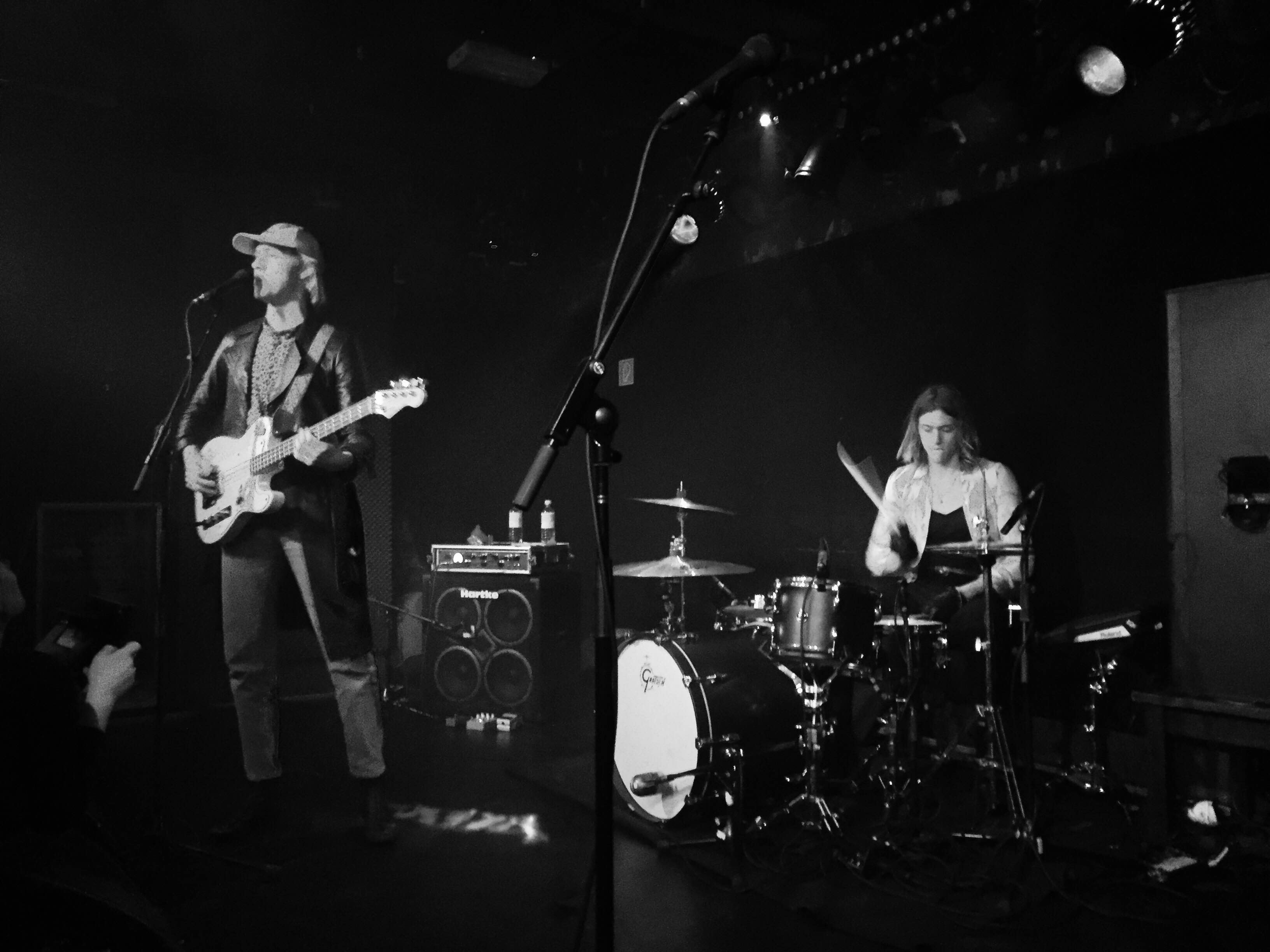 The Garden bei ihrem Auftritt im Berliner Club Musik & Frieden