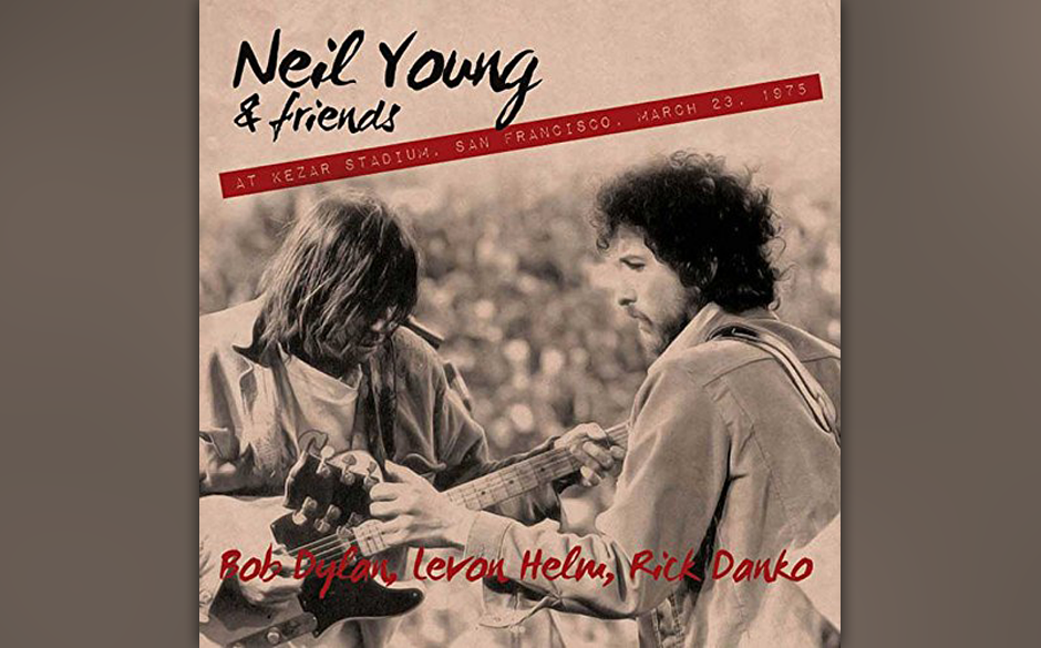 Neil Young & Friends: „At Kedar Stadium, San Francisco, March 23, 1975“. Holpriger Radiomitschnitt des Gipfeltreffens ...