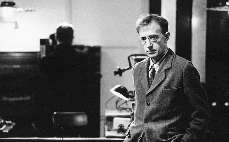 40. Shadows And Fog (Schatten und Nebel), 1991