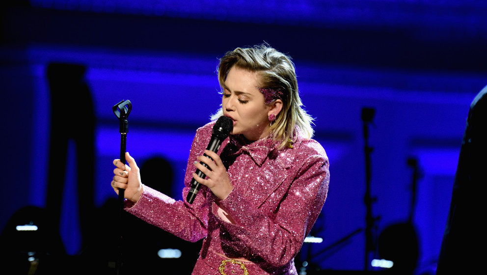 Miley Cyrus live zum Welt-AIDS-Tag in der Carnegie Hall am 01. Dezember 2015