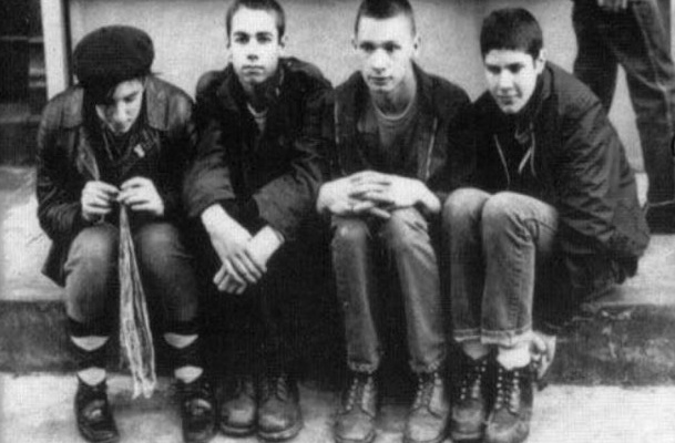 John Berry - auf dem Foto der zweite von rechts