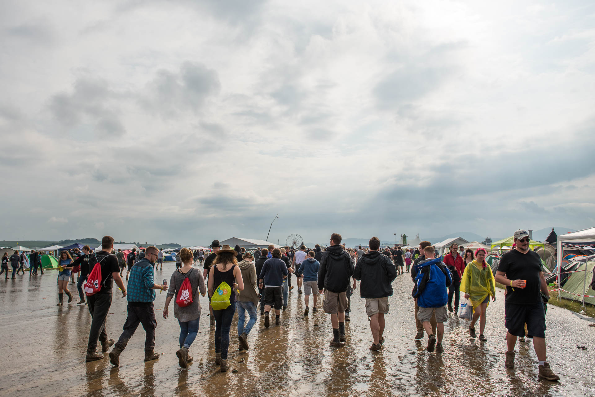 BesucherRockamRing; SchlammRockamRing
