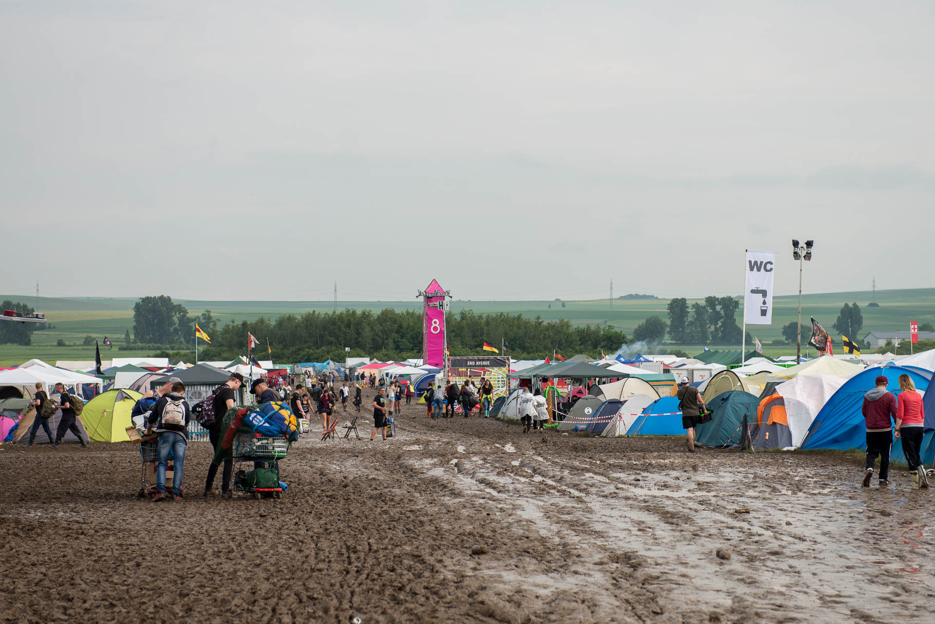 BesucherRockamRing; SchlammRockamRing