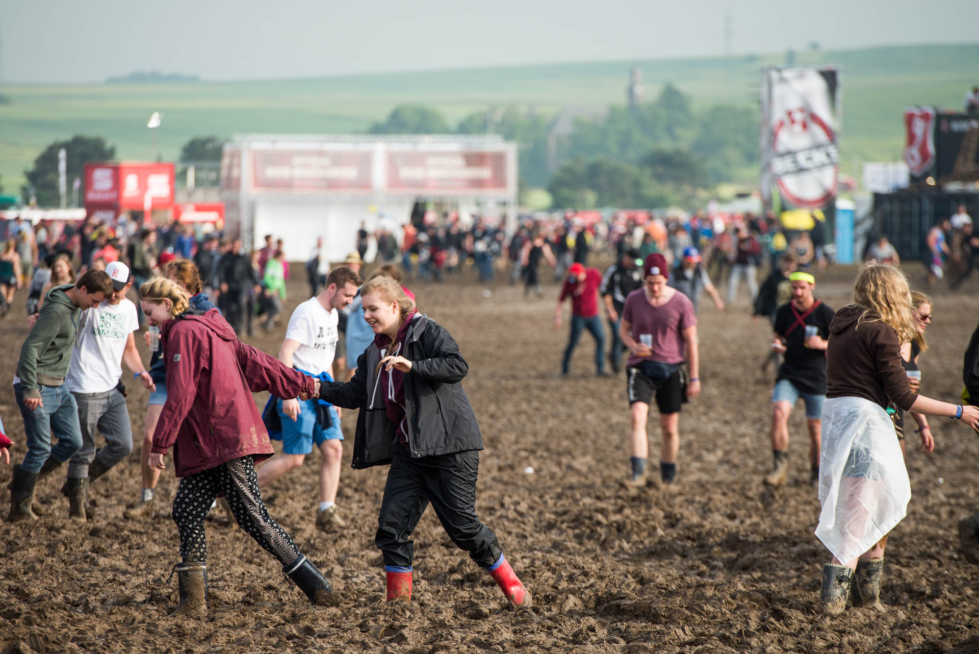 BesucherRockamRing; SchlammRockamRing