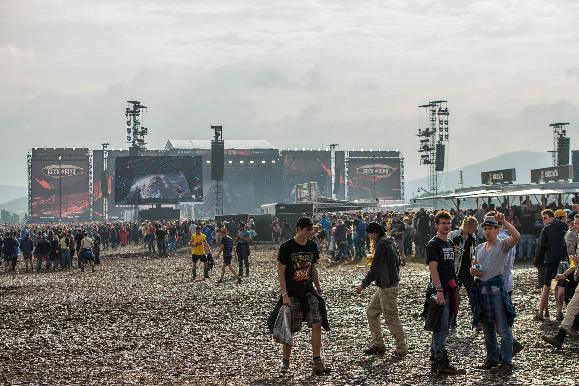 BesucherRockamRing; SchlammRockamRing