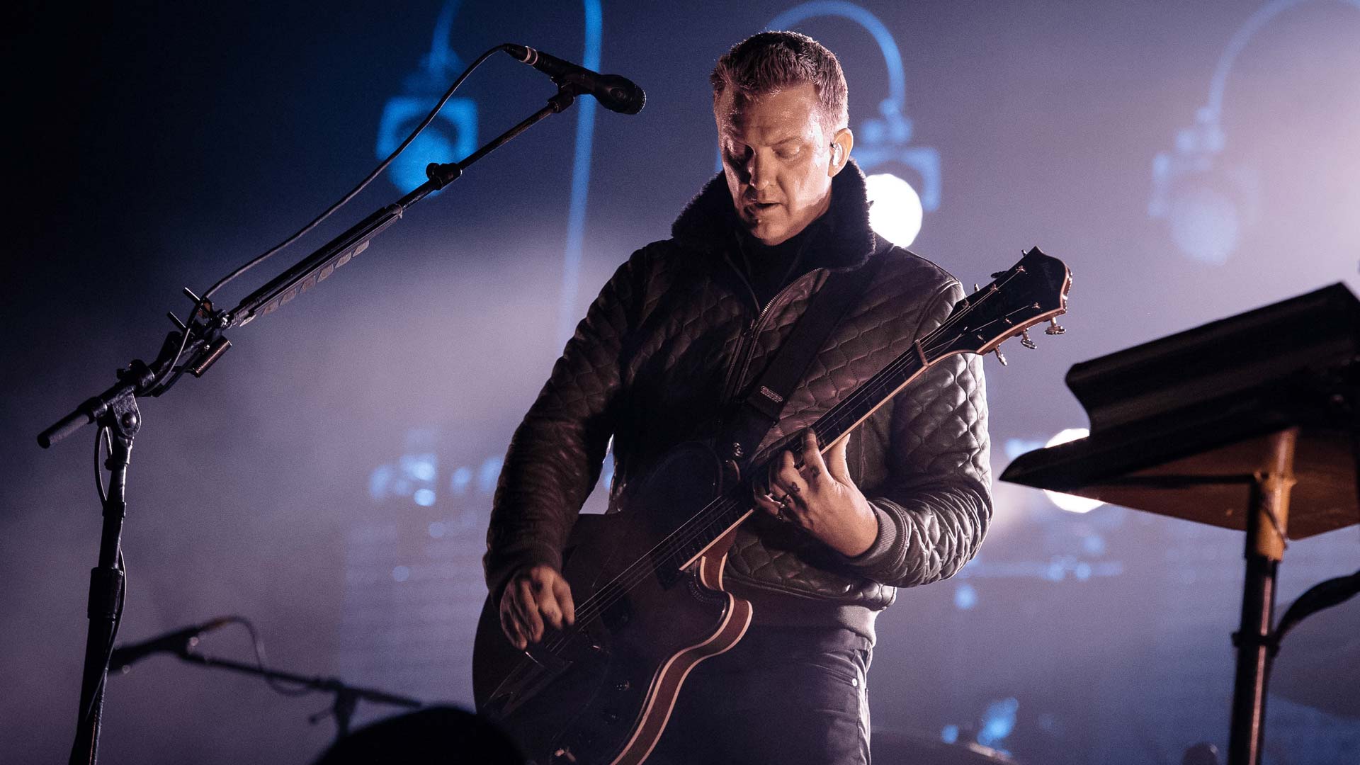 Josh Homme live beim Festival Rock En Seine im Jahr 2014.