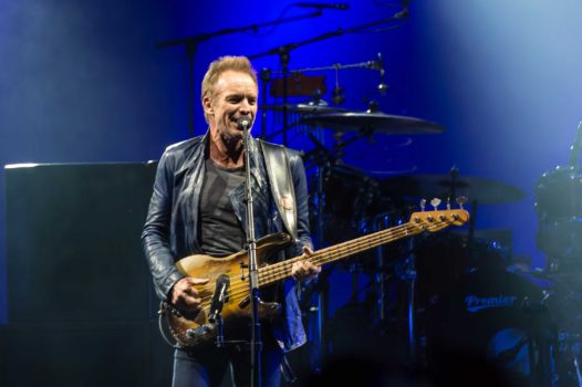 Sting während eines Konzerts mit Peter Gabriel (2016)