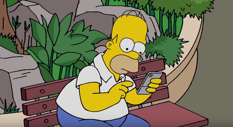 Auch Homer Simpson ist auf der Suche nach Pokémons