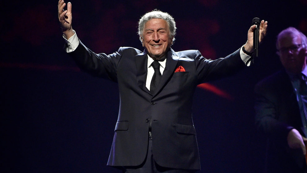 LAS VEGAS, NV - MAY 21:  Honoree Tony Bennett performs onstage at Keep Memory Alive's 20th Annual Power Of Love Gala at the M