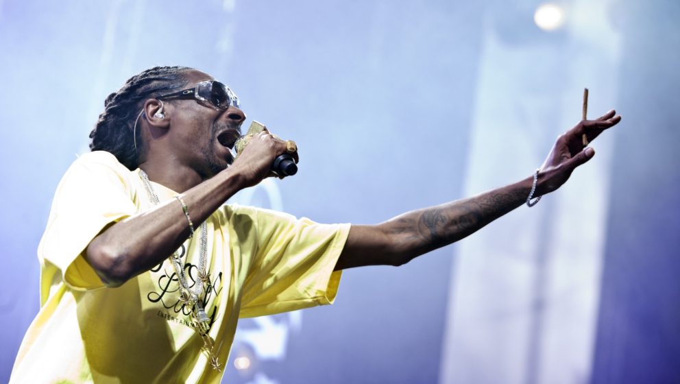 CHARLOTTE, NC - JULY 24:  Rapper Snoop Dogg performs during the Merry Jane presents the High Road Summer Tour at PNC Music Pa