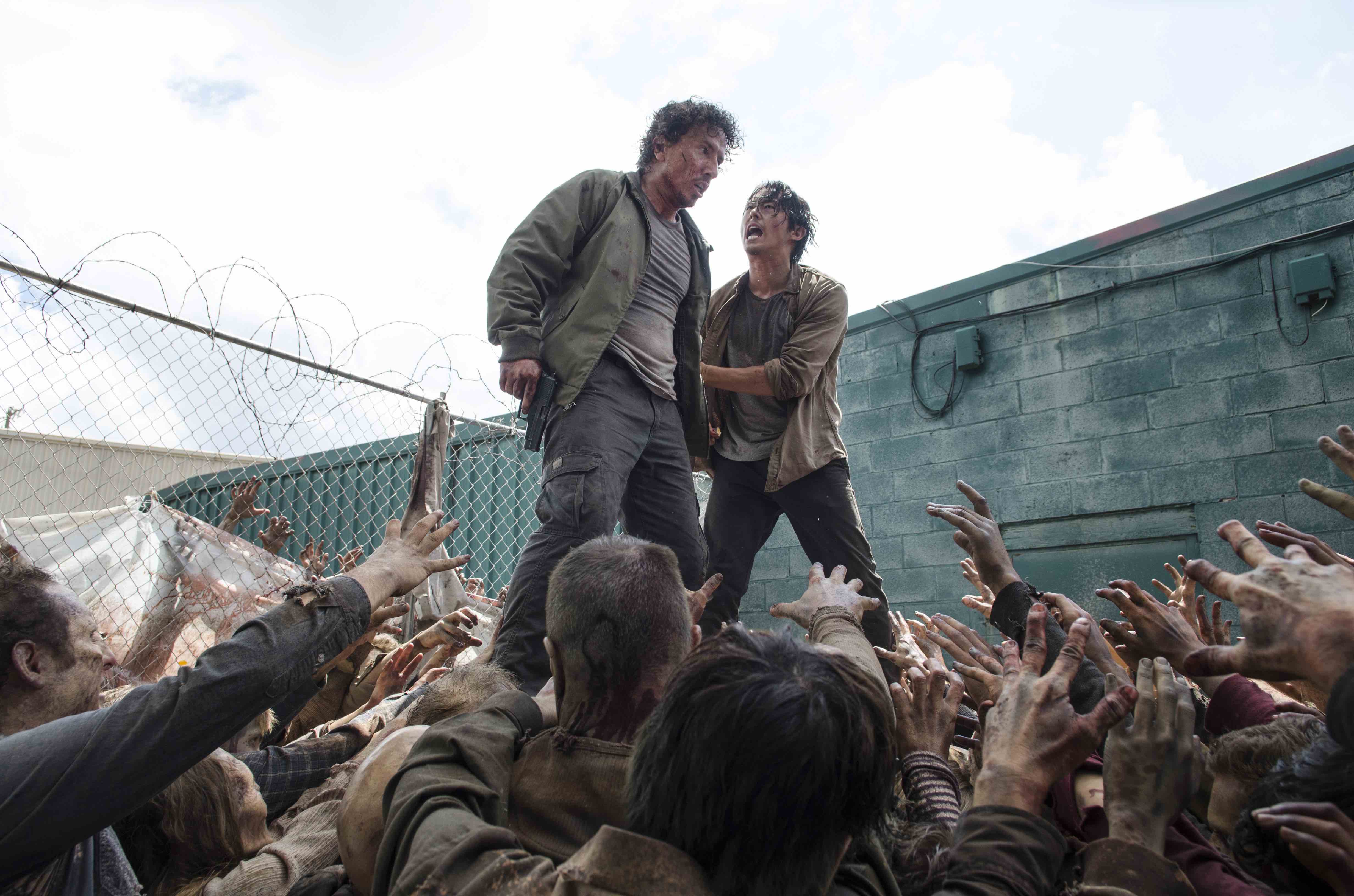 Nicholas (Michael Traynor) und Glenn Rhee (Steven Yeun) in einer Szene aus der 6. Staffel von "The Walking Dead"
