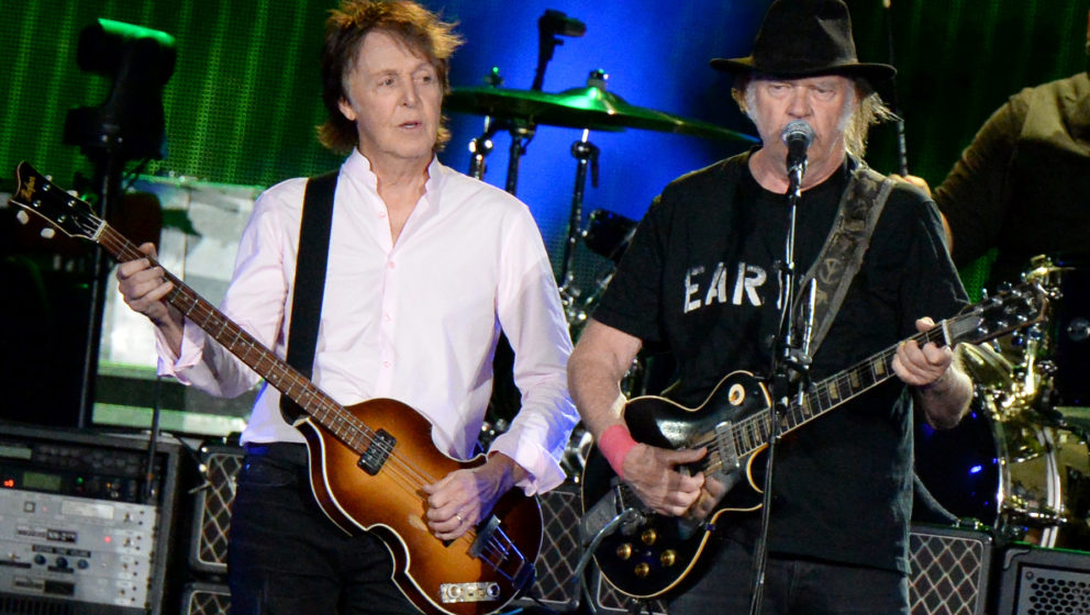 Sir Paul McCartney spielt beim Desert Trip in Kalifornien mit Neil Young