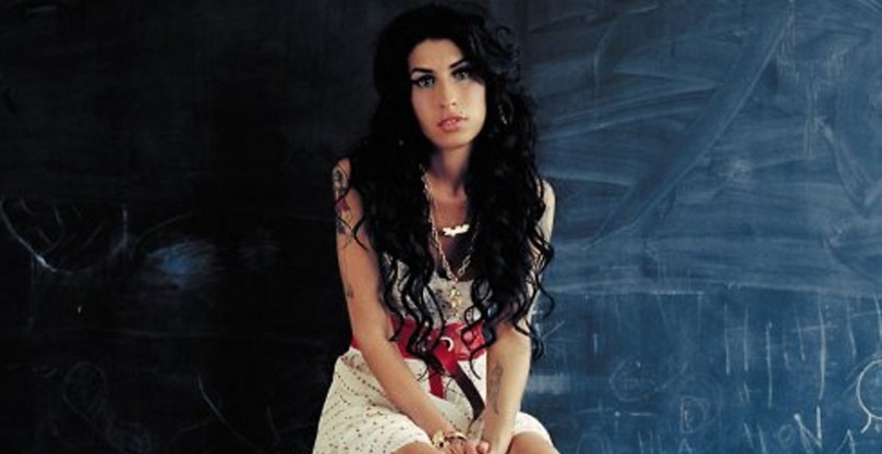Amy Winehouse auf dem Cover von „Back To Black“