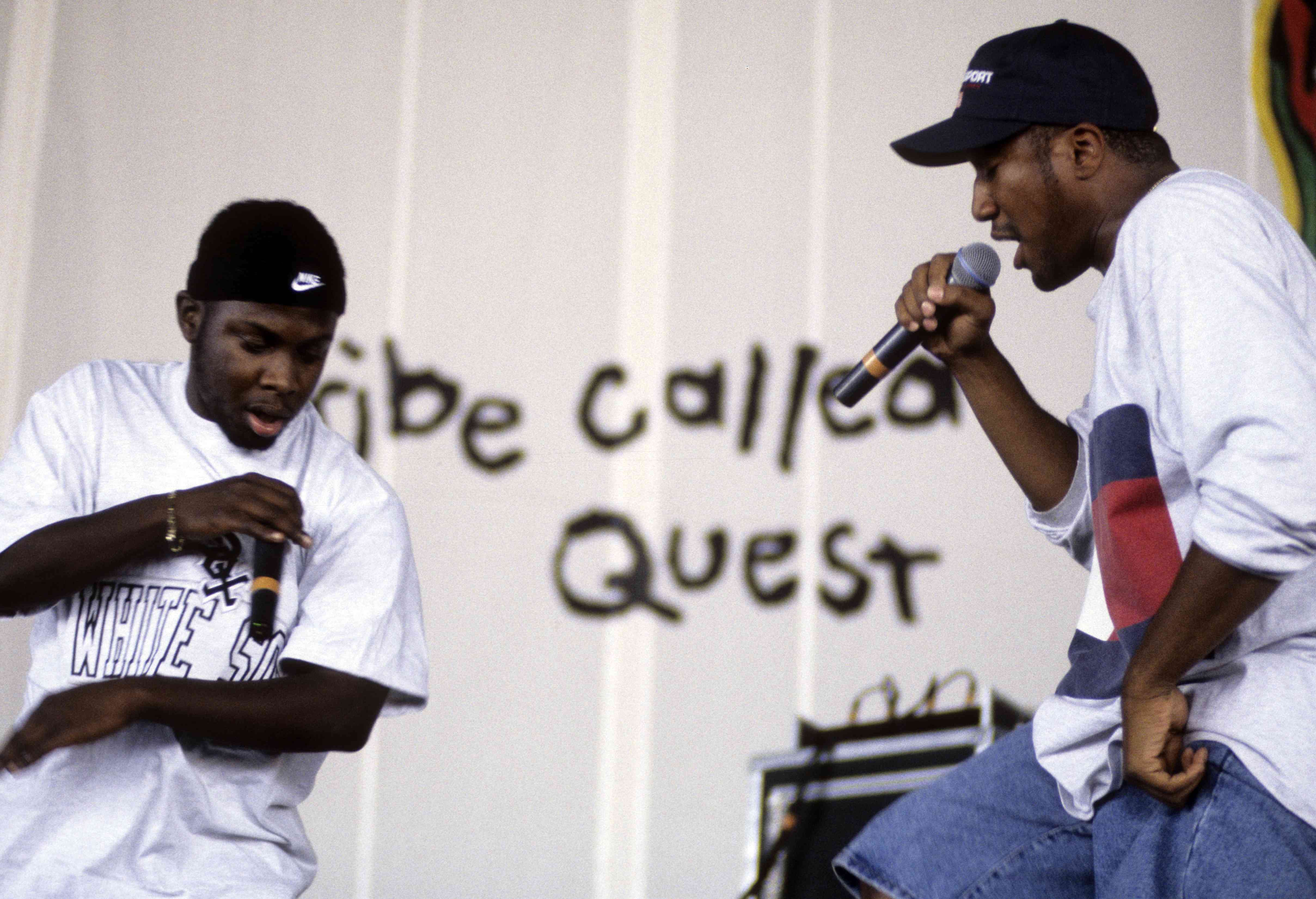 A Tribe Called Quest bei einem Live-Auftritt im Jahr 1994