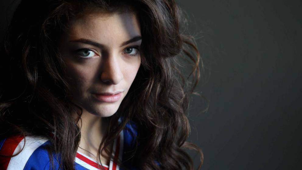 SYDNEY, AUSTRALIA - AUGUST 15:  (AUSTRALIA OUT) New Zealand singer and songwriter, Lorde, is in Sydney to promote the release