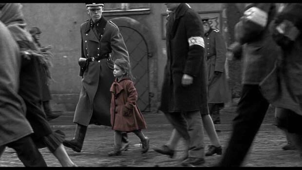 schindlers-list-girl-in-red