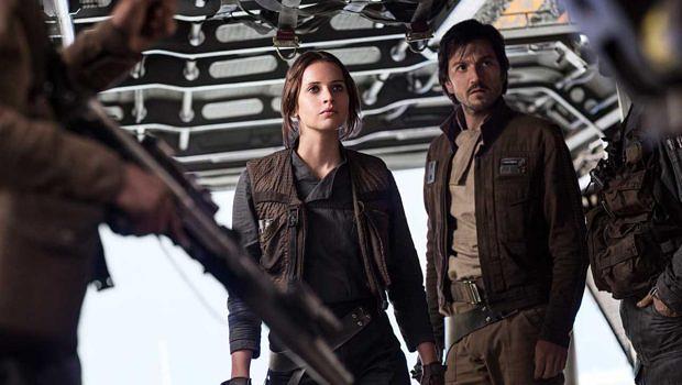 Jyn Erso (Felicity Jones) und Cassian Andor (Diego Luna)