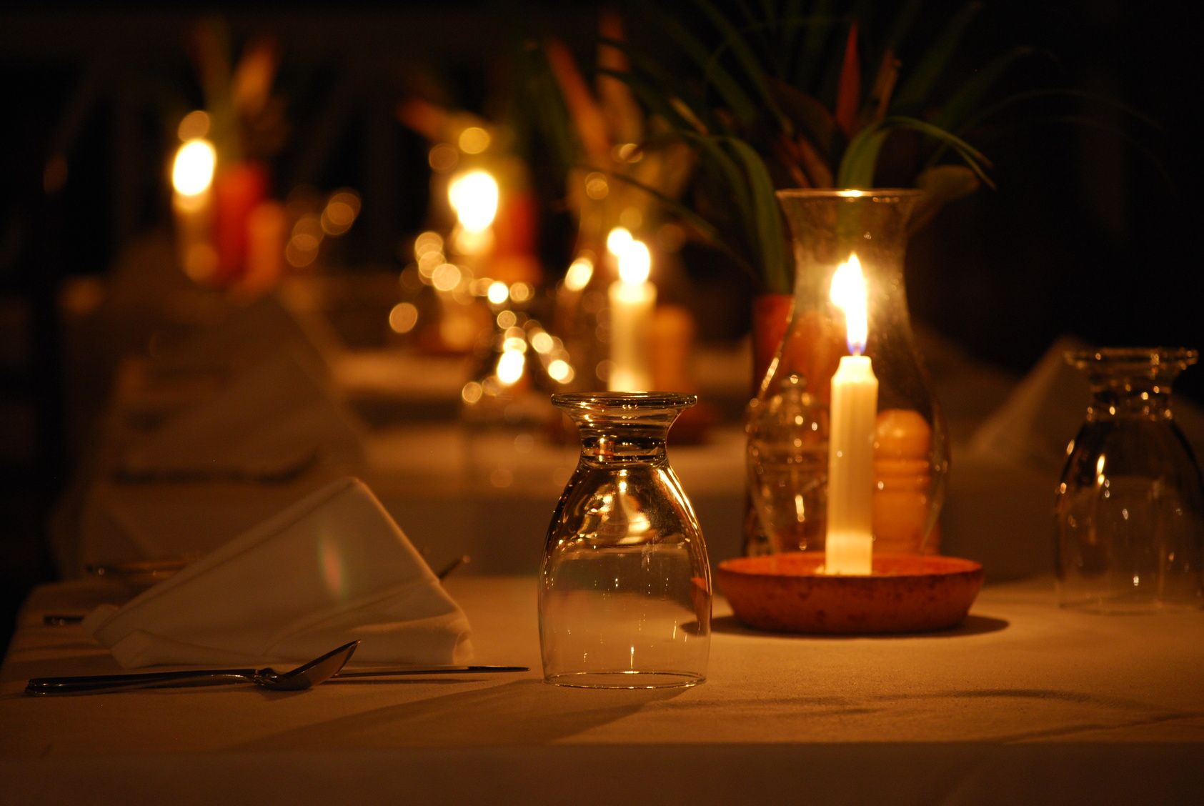 Zu Weihnachten das perfekte Geschenk: ein Candle-Light-Dinner