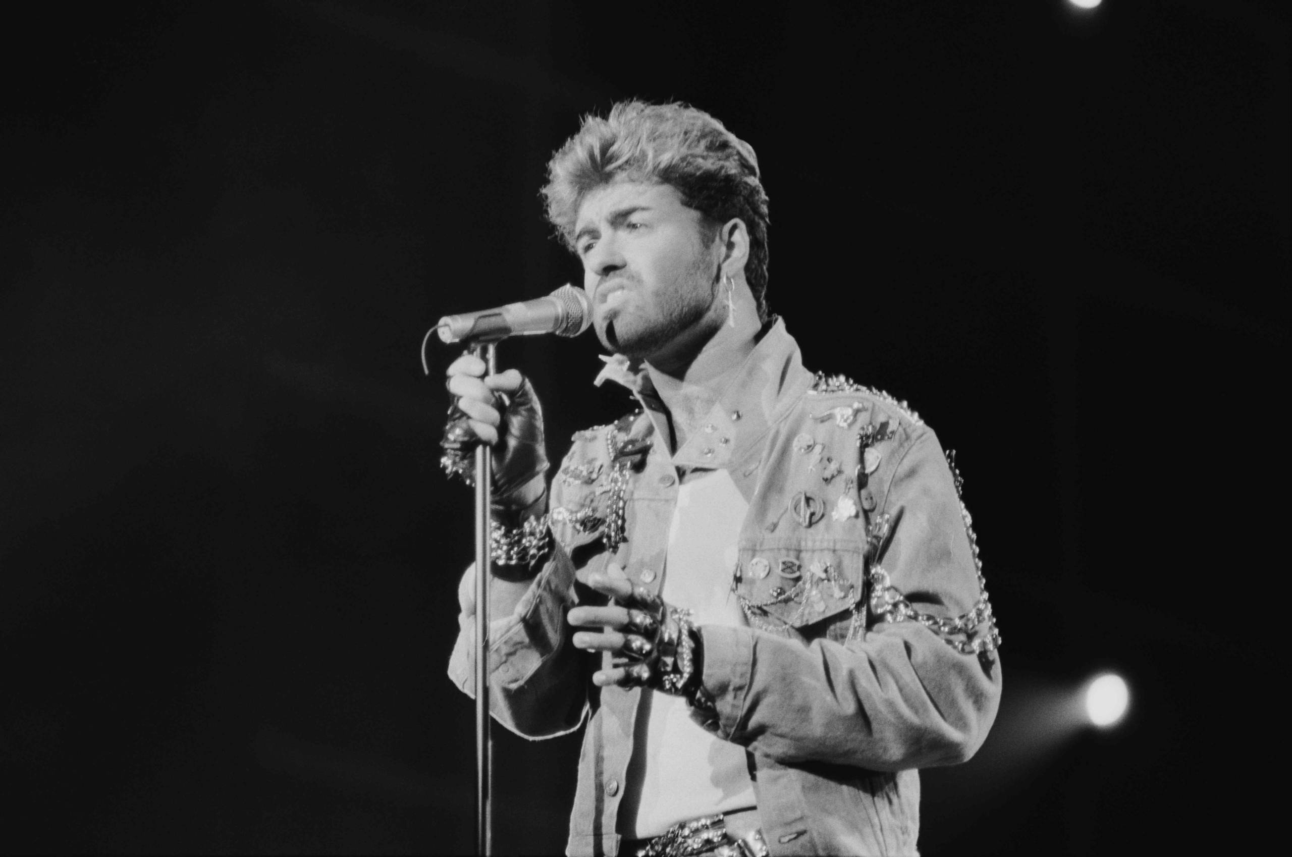 George Michael (* 25. Juni 1963 in Municipal Borough of Finchley, seit 1965 London, † 25. Dezember 2016 in Goring-on-Thames, Oxfordshire)