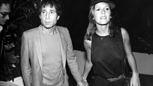 Paul Simon und Carrie Fisher halten bei einem Spaziergang in New York Händchen