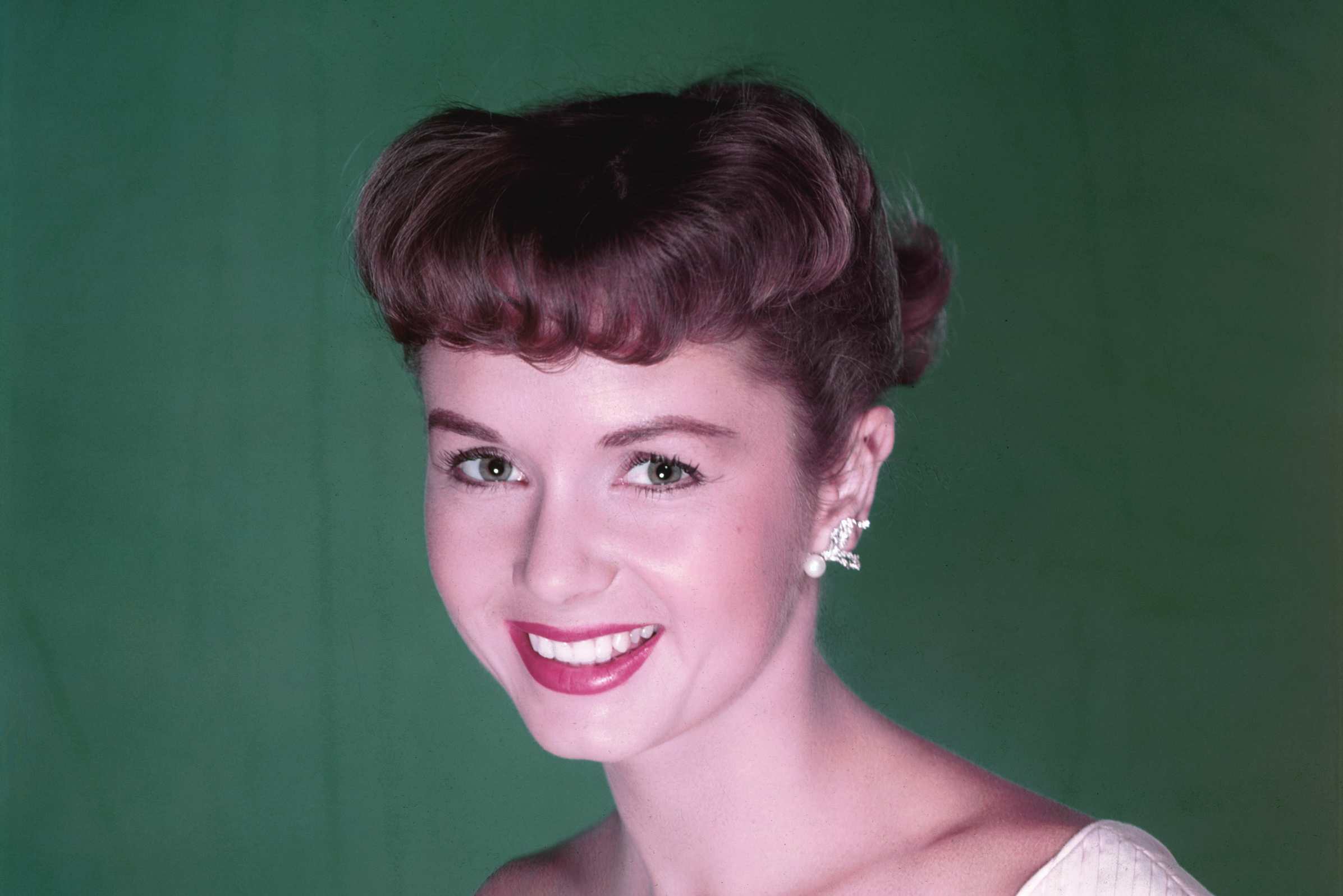 Debbie Reynolds - portraitiert im Jahr 1955