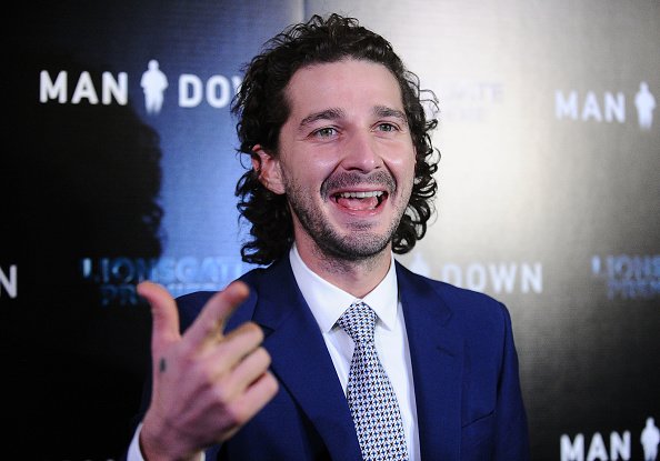 Während des Marathon-Protest gegen Trump in New York wurde Shia LaBeouf vor laufender Kamera festgenommen.