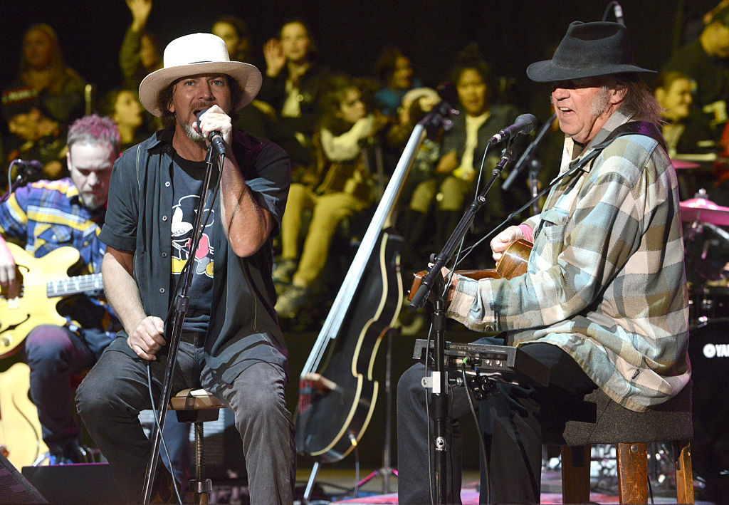Am Wochenende wurde bekannt, dass der Rockmusiker Neil Young Pearl Jam in die Rock ’n’ Roll Hall of Fame einführen wird.