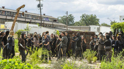 Umgeben von Feinden: Rick in „The Walking Dead“