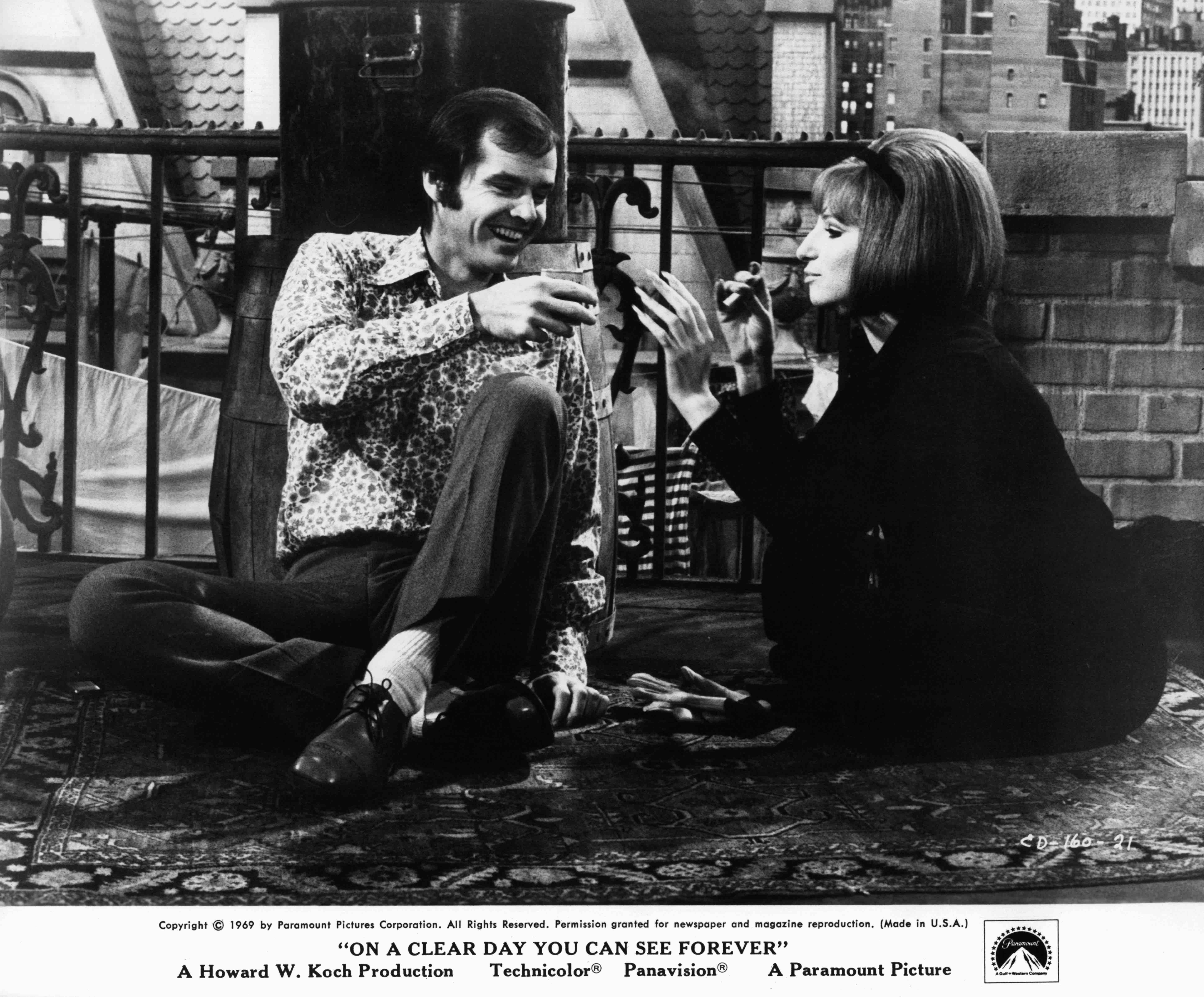 Mit Barbra Streisand in 'On A Clear Day You Can See Forever', 1970.