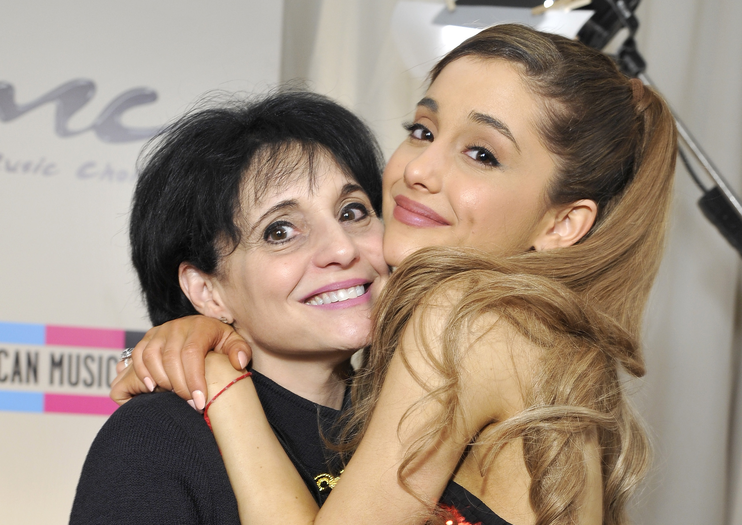 Joan Grande (L.) mit ihrer Tochter Ariana Grande
