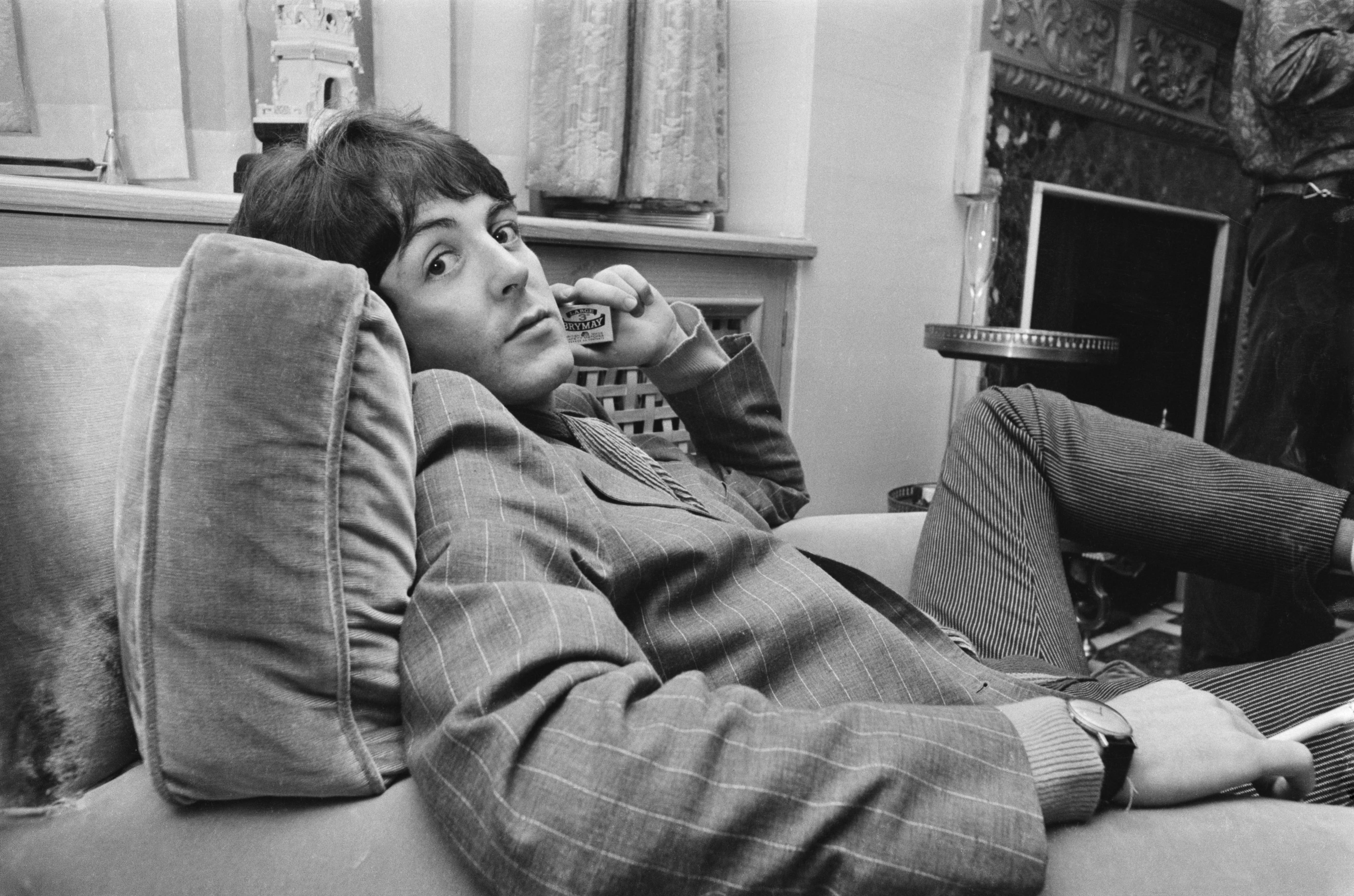 Paul McCartney bei einer VÖ-Party für „Sgt. Pepper's Lonely Hearts Club Band“