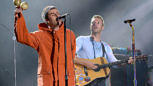 Sorgten für Gänsehaut: Liam Gallagher (l.) und Chris Martin von Coldplay.