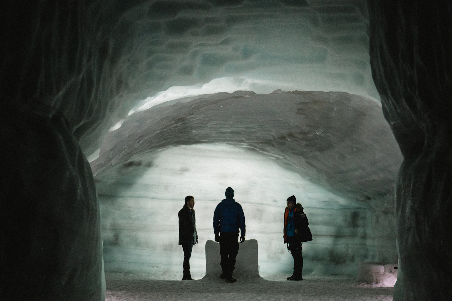 Into the Glacier: Bei diesem Side-Event tanzten Besucher im Eis zu DJ-Tunes