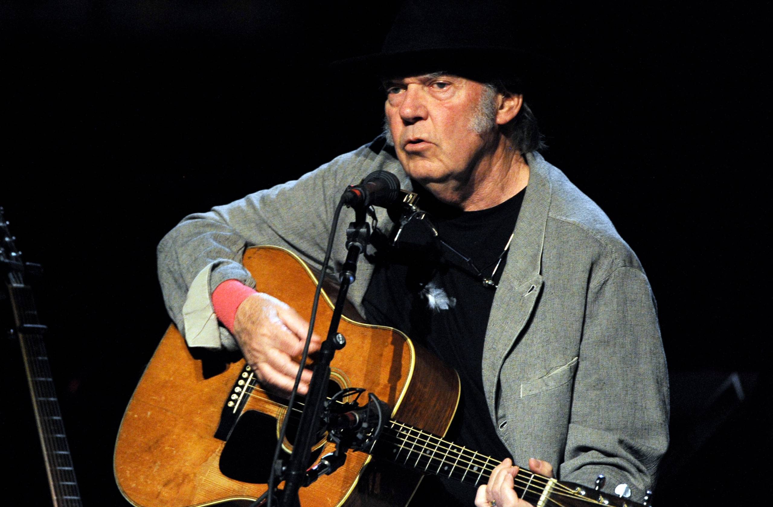 Singer/songwriter Neil Young bringt sein Musikarchiv ins Netz