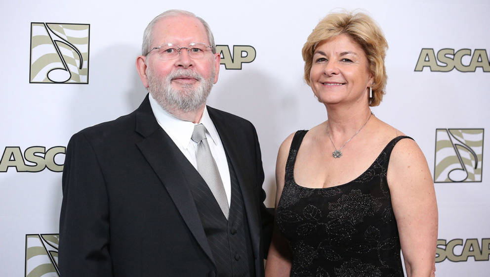 Alf Clausen mit seiner Ehefrau Sally im Jahr 2015 bei den „30th Annual ASCAP Film & Television Music Awards“