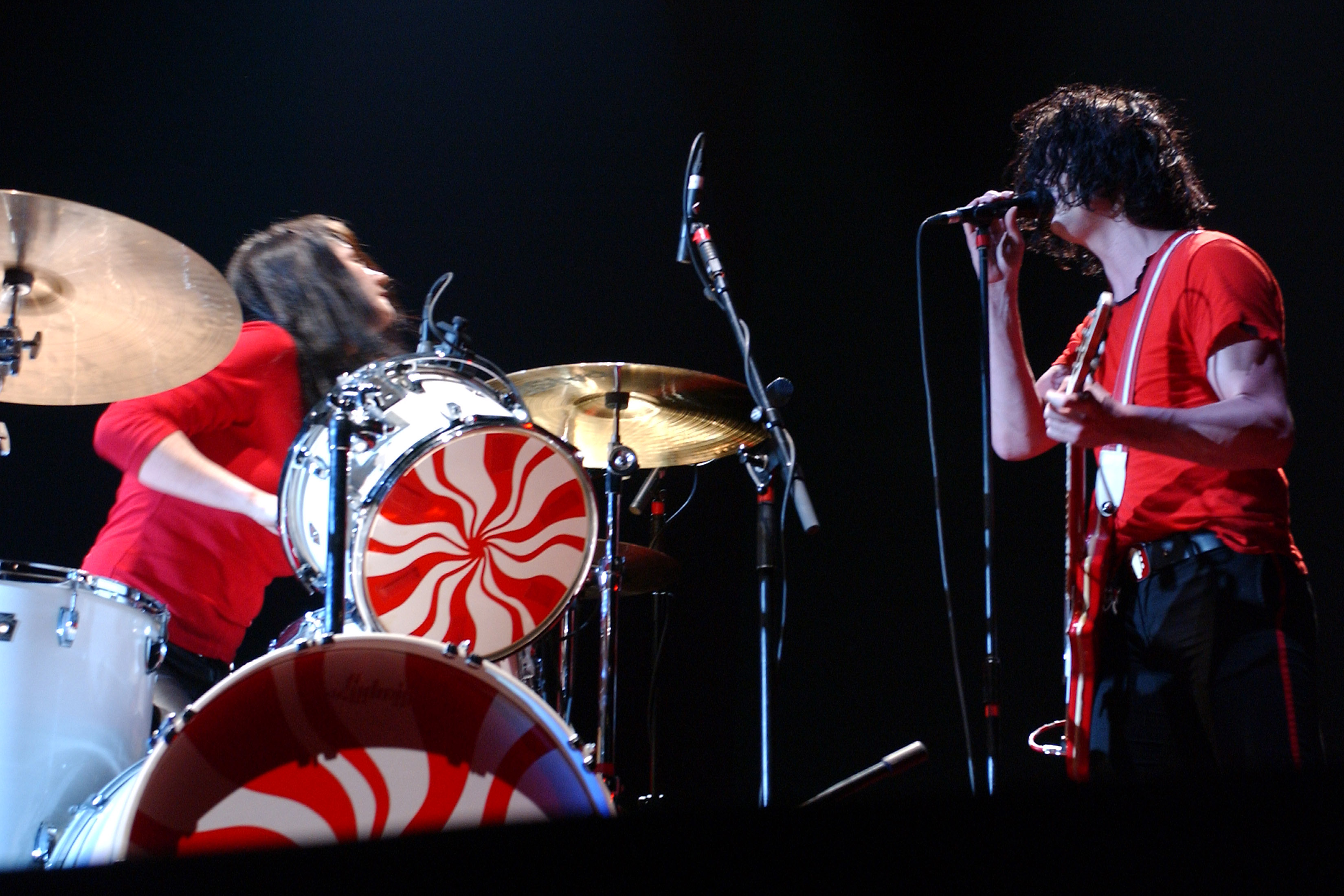 white-stripes-gettyimages-85346823_master