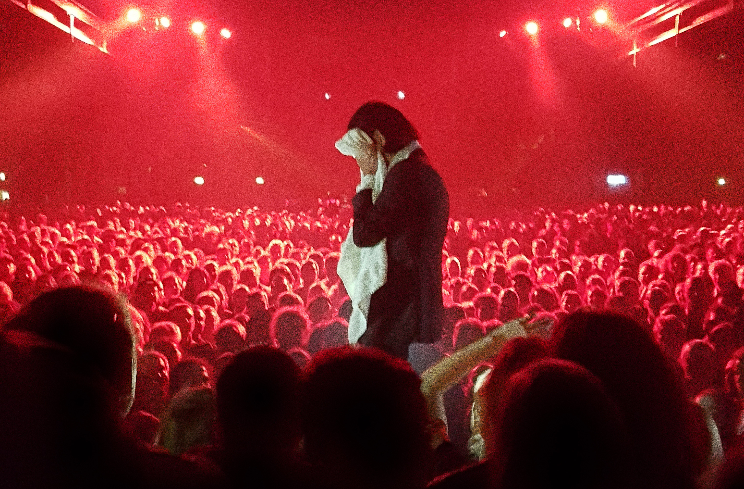 Cover-Artwork von „Distant Sky - Nick Cave & The Bad Seeds Live In Copenhagen“