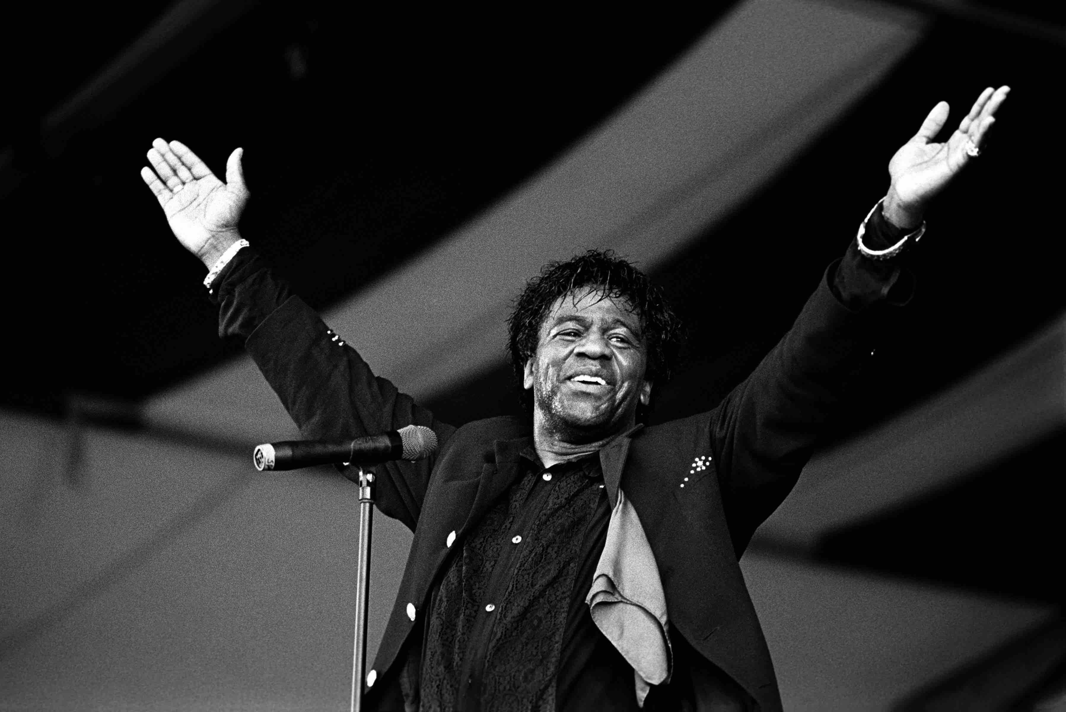 Al Green performing at the New Orleans Jazz and Heritage Festival in New Orleans, Louisiana on May 4, 1995. (Photo by Ebet...
