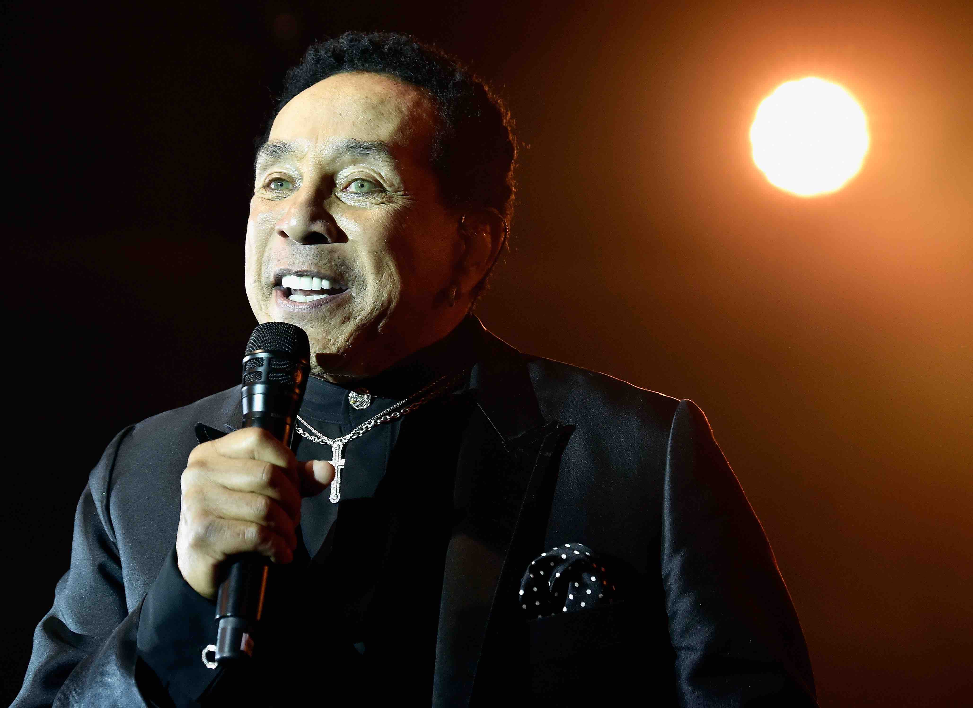 Smokey-Robinson-Anwalt-nennt-sechs-Kl-ger-in-50-Millionen-Klage