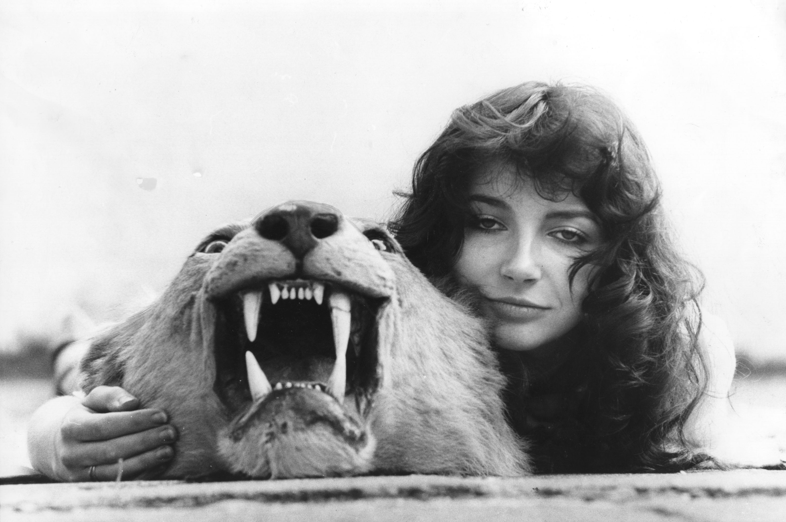 kate-bush-GettyImages-2662012_master