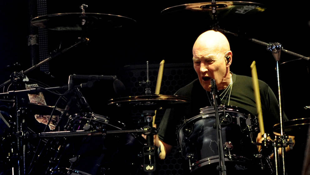 Phill Rudd? Chris Slade? Wer ist denn nun AC/DC-Drummer?