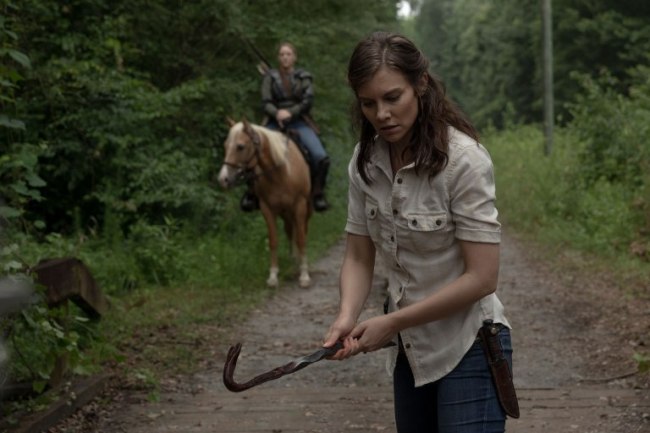 Lauren Cohan as Maggie Rhee, Kerry Cahill as Dianne - The Walking Dead _ Season 9, Episode 5 - Photo Credit: Jackson Lee ...