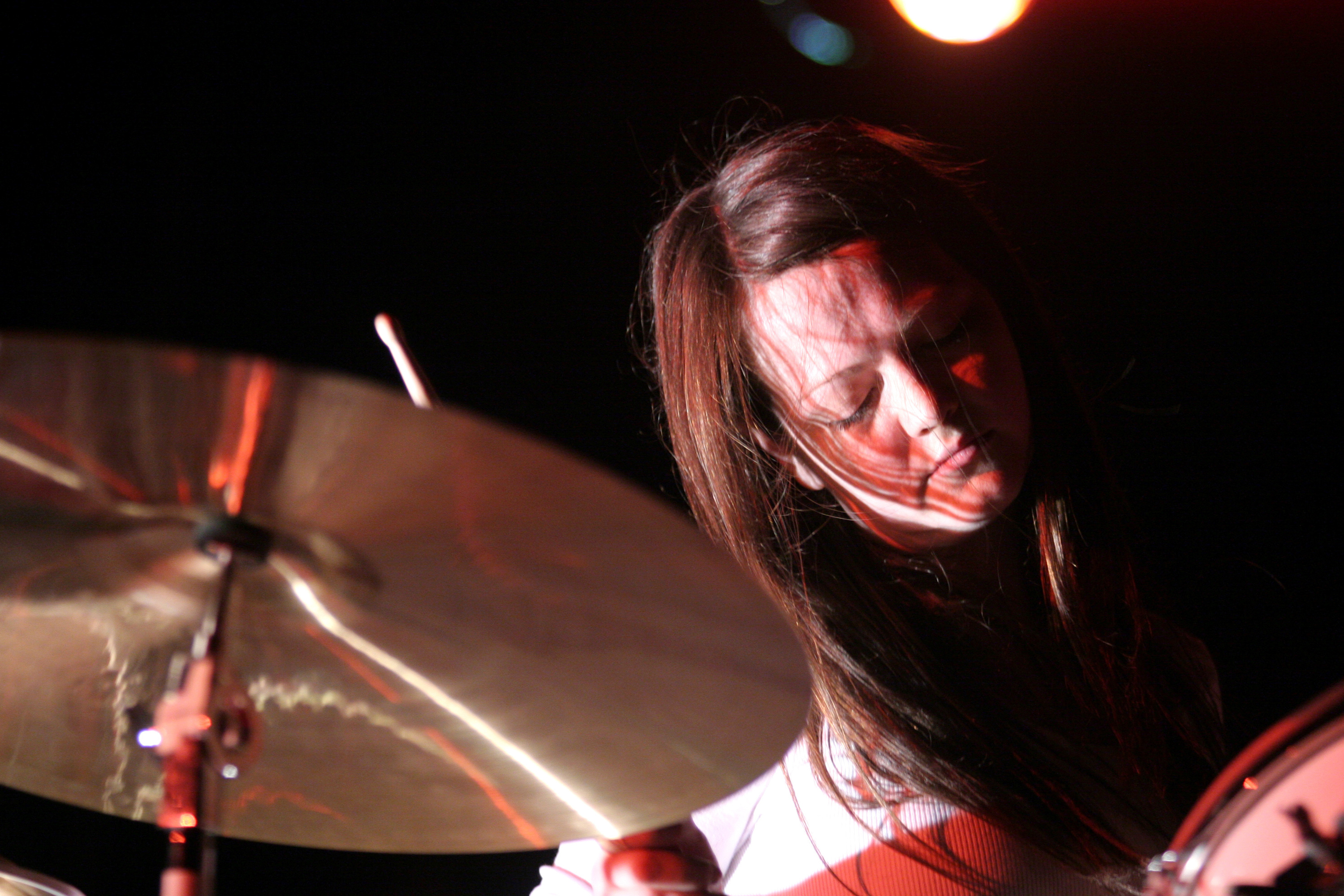 Geheimnisvoll, schweigsam, kraftvoll und filigraner am Schlagzeug als viele glauben: Meg White